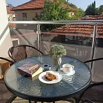 Apartamento Azaria Hisarya