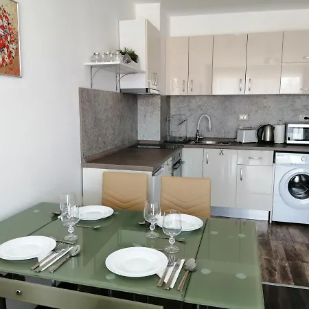 Azaria Апартаменты *