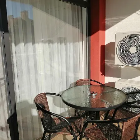 Azaria דירה היסריה