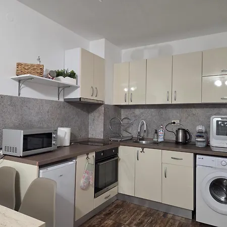 Apartamento Azaria *