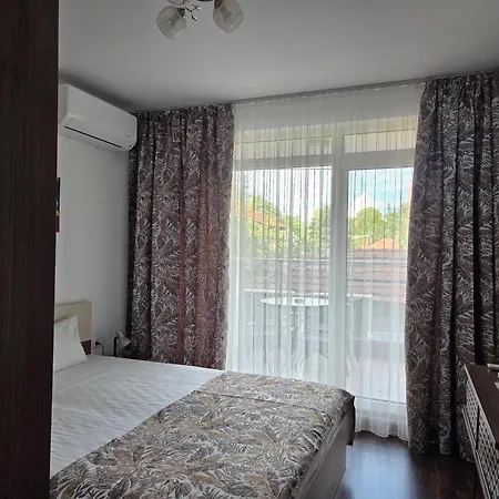 Apartamento Azaria Hisarya